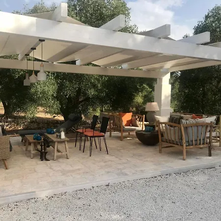 Trulli Pietraverde Couette-café 4*