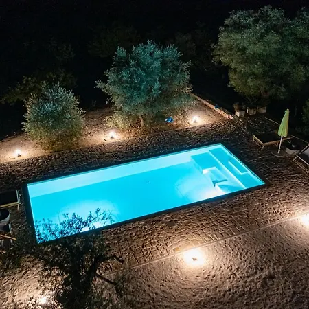 Trulli Pietraverde ベッド・アンド・ブレックファスト