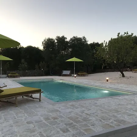 B&B Trulli Pietraverde 4*
