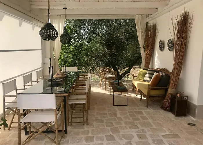 Trulli Pietraverde לינה וארוחת בוקר 4*